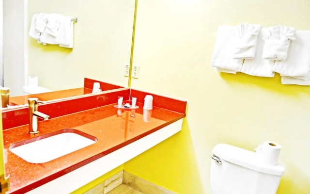 Flagship Inn And Suites