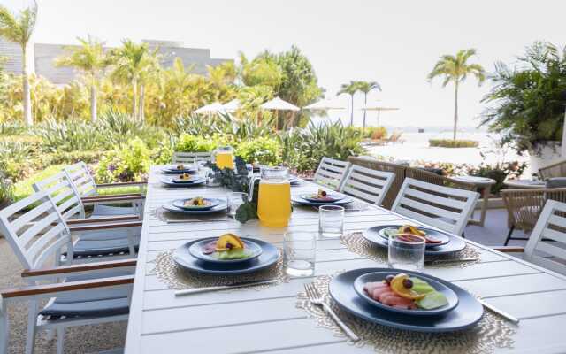 Capitalia Tres Mares Beachfront Oasis