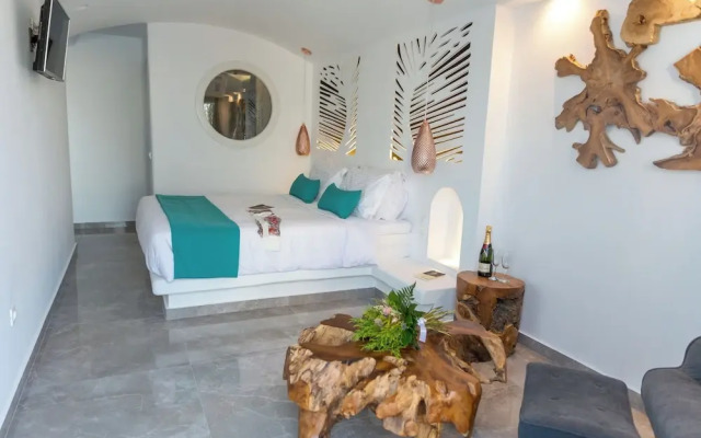 Margarita Hotel & Suites