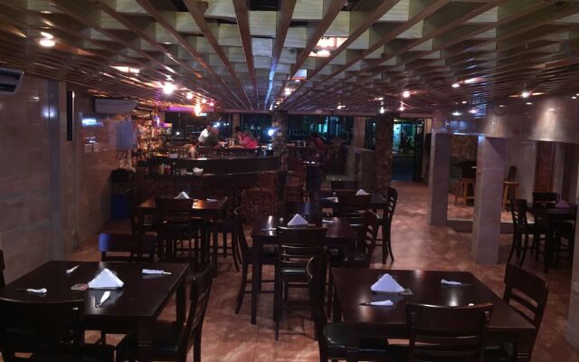 Bagos Eco Retreat & Cafe