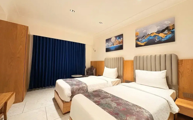 The Parterre - SG Highway Ahmedabad