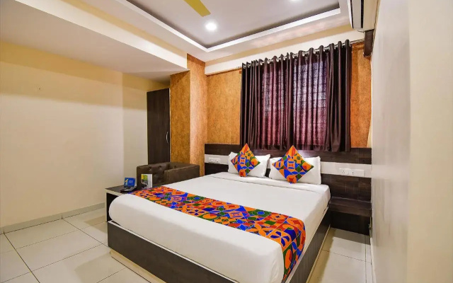 Fabhotel Rotano Suites