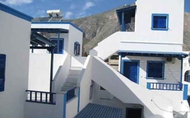 Lunar Santorini Hotel