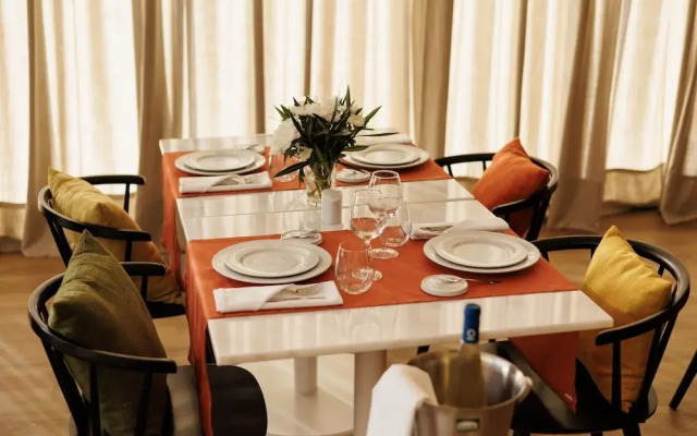 Lusitano Garden Villas