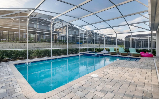 8 Bdrm Villa W Game Room and Cinema