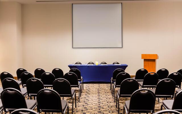 Fiesta Inn Tuxtla Fashion Mall