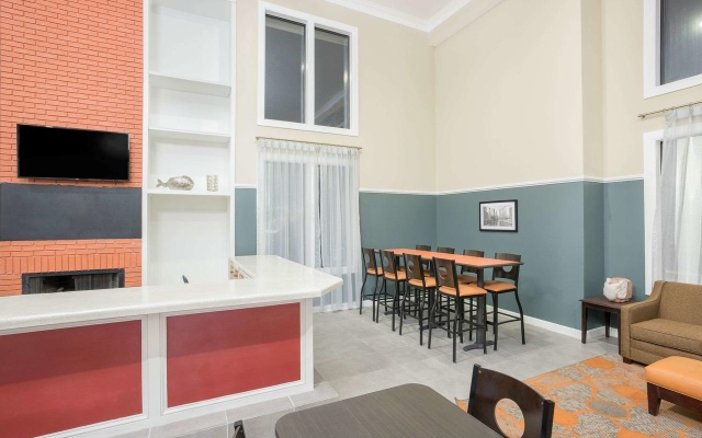 Hawthorn Suites by Wyndham Manchester Hartford