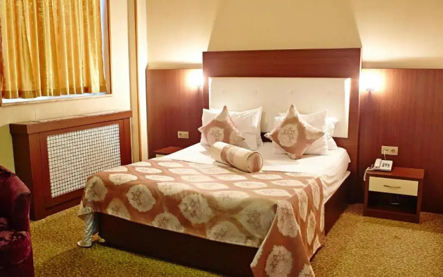 Grand Nakhchivan Hotel