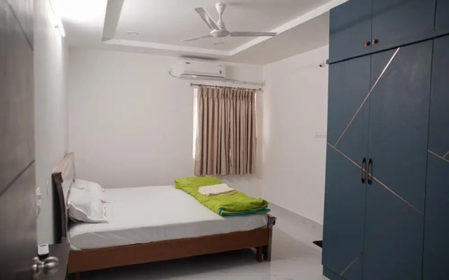 Karthikeya Guest Inn