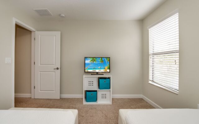 5421 Solterra Circle