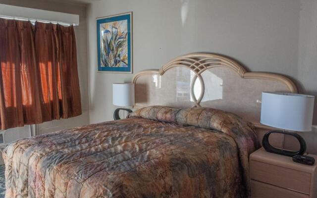 Motel 8 Plus