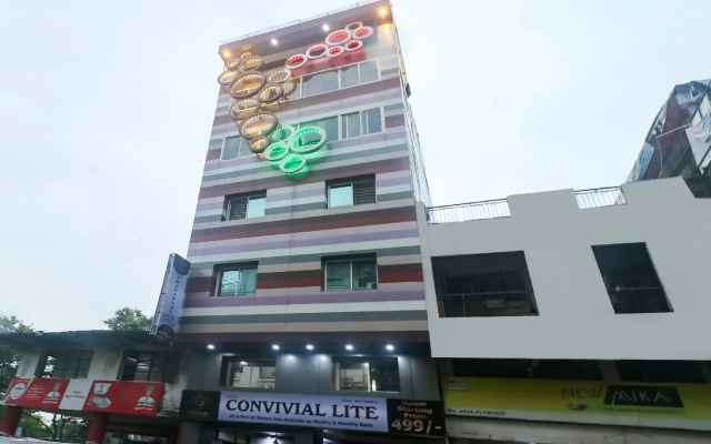 SPOT ON 75825 Convivial Lite
