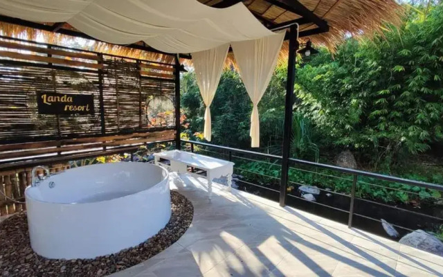 Lundaresort & Orchid