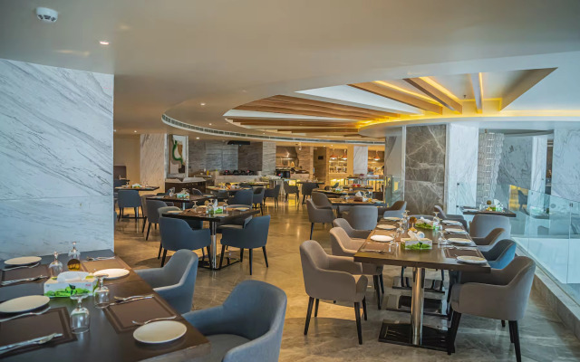 Ramada by Wyndham Cox's Bazar Kolatoli Beach