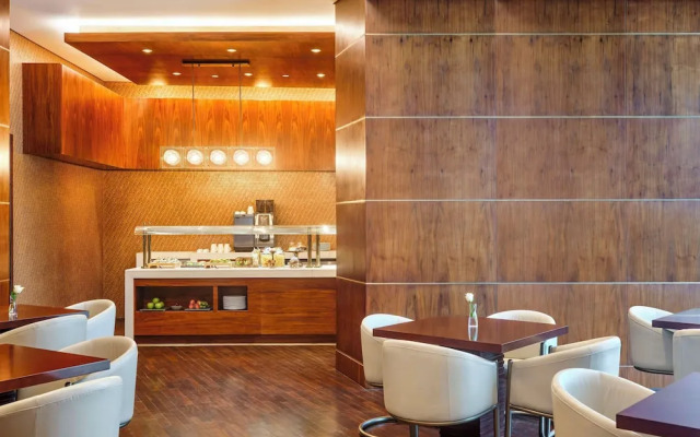 Hilton Cairo Nile Maadi