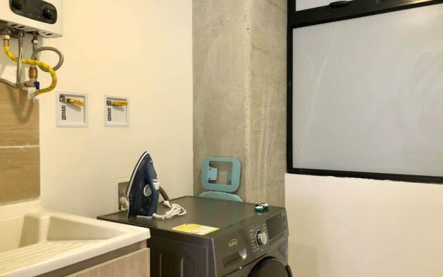 w Lovely 3BR w AC in Laureles