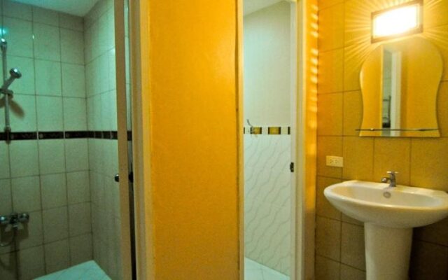 Crab House Tourist Inn and Restaurant