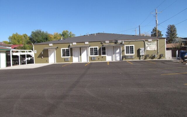 Western Motel Lovell