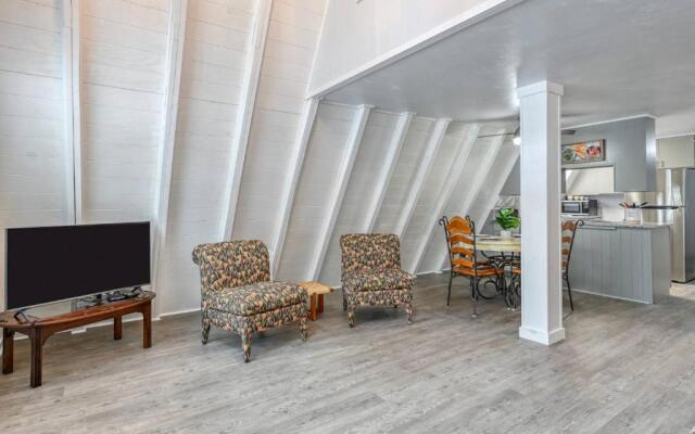 Little Palm Hideaway