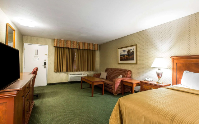 Quality Inn Near China Lake Naval Station