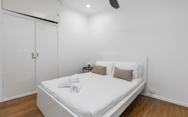 Spacious 3-bed Stay With Balcony and BBQ