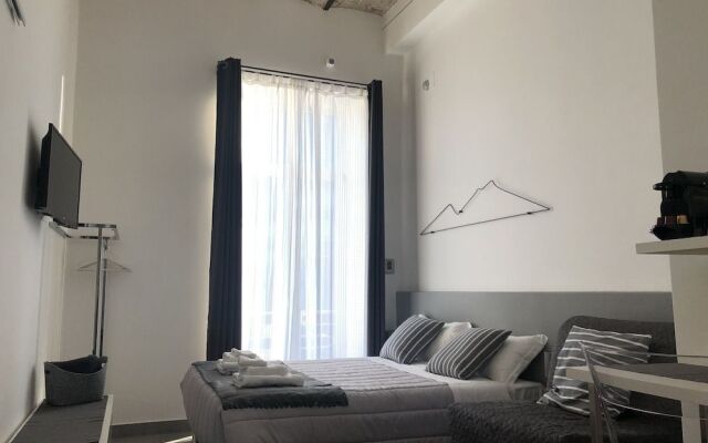 VESUCHARME Suite Luxury Room