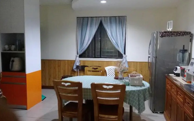 Qin Shui House