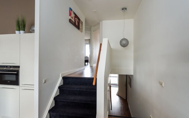 Luxurious 6-person Apartment in Grevelingenmeer Marina