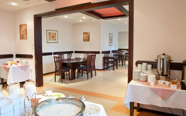 Kolonna Hotel Brigita