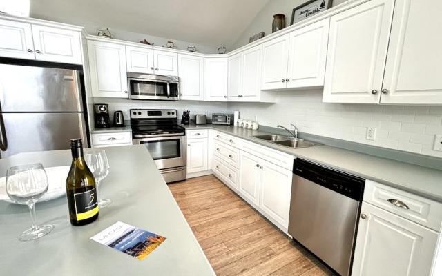 La Casa Lakeside Resort