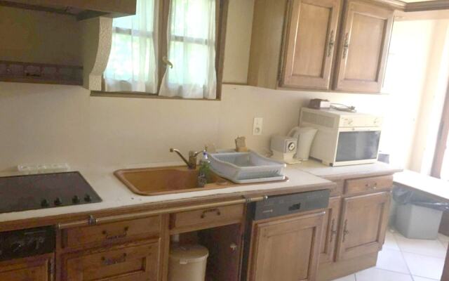 House With 2 Bedrooms in Lanobre, With Enclosed Garden