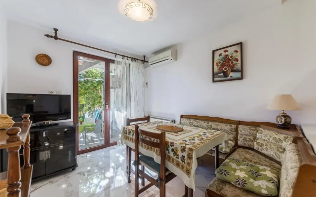 Amazing Home in Pula With Wifi and 2 Bedrooms