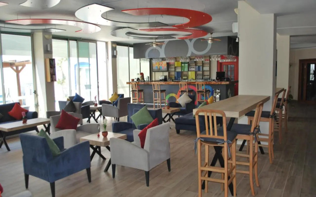 Serpina Hotel - Adults Only