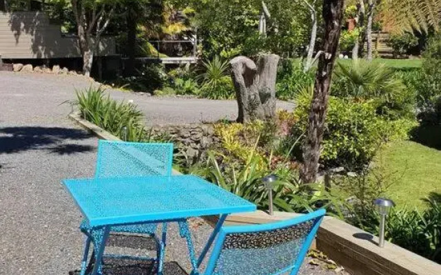 Beautiful Apartment Surrounded by Native Bush
