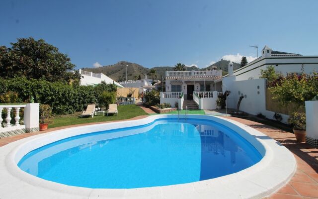 1070 Villa Rosario