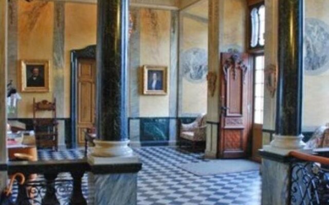 Kronovalls vinslott