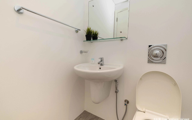 MAG 214 Tower 1 by LUX Holiday Home