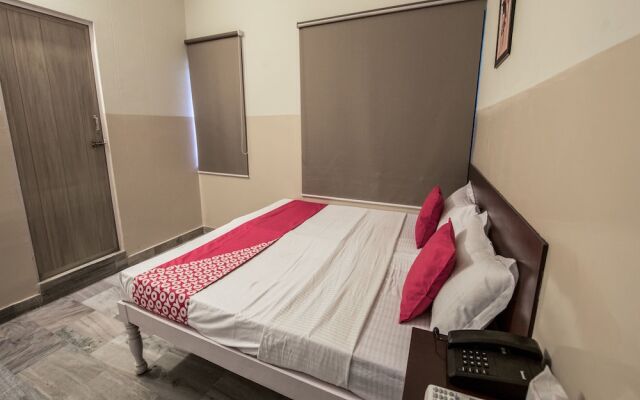 OYO 13790 Hotel Satya Regency