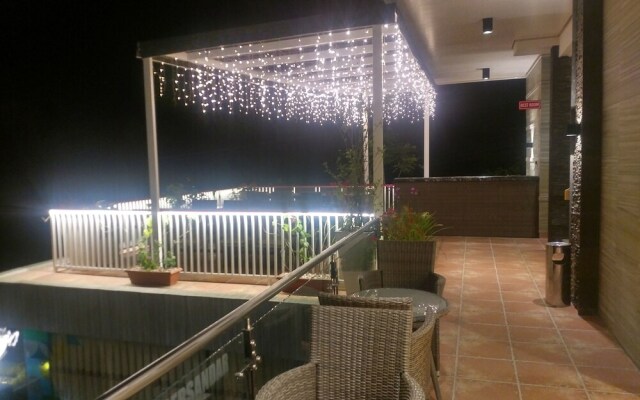 Villa Jaran Jingkrak - Hostel