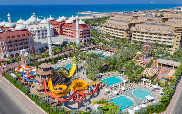 Royal Dragon Hotel – All Inclusive