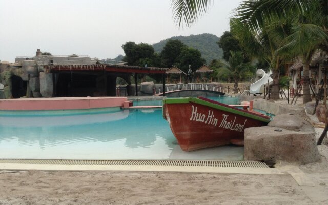 The Calm Resort Hua Hin