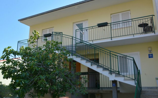 Apartment Zrine - comfortable with a balcony: A1 Makarska, Riviera Makarska