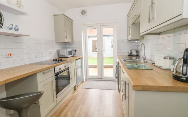 Point Finger Cottage, Bournemouth