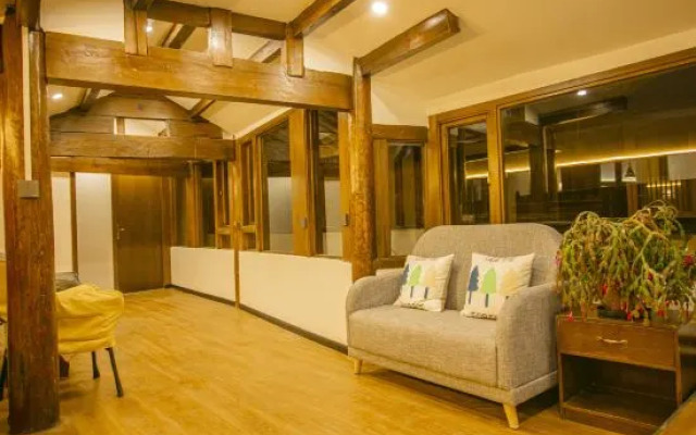 Wuhuashizhilv Hostel