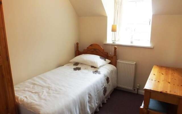 Cosheston Apartments 4