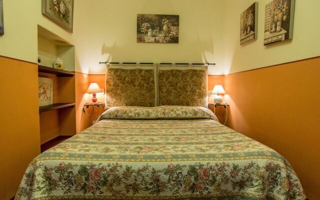 Tasteful Apartment in Roselle Terme With Fenced Garden