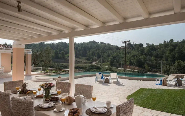 Villa in Peloponnese With Pool