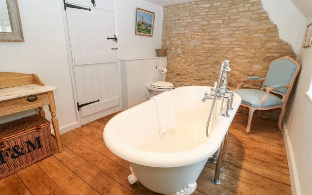 Holly Cottage