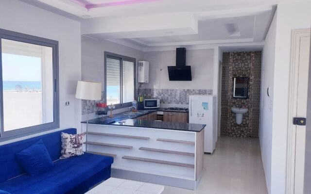 Airbetter - Spacious & Bright Seaview 1bedroom Apartment Korba