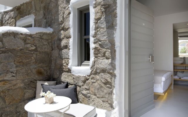 Dreambox Mykonos Suites